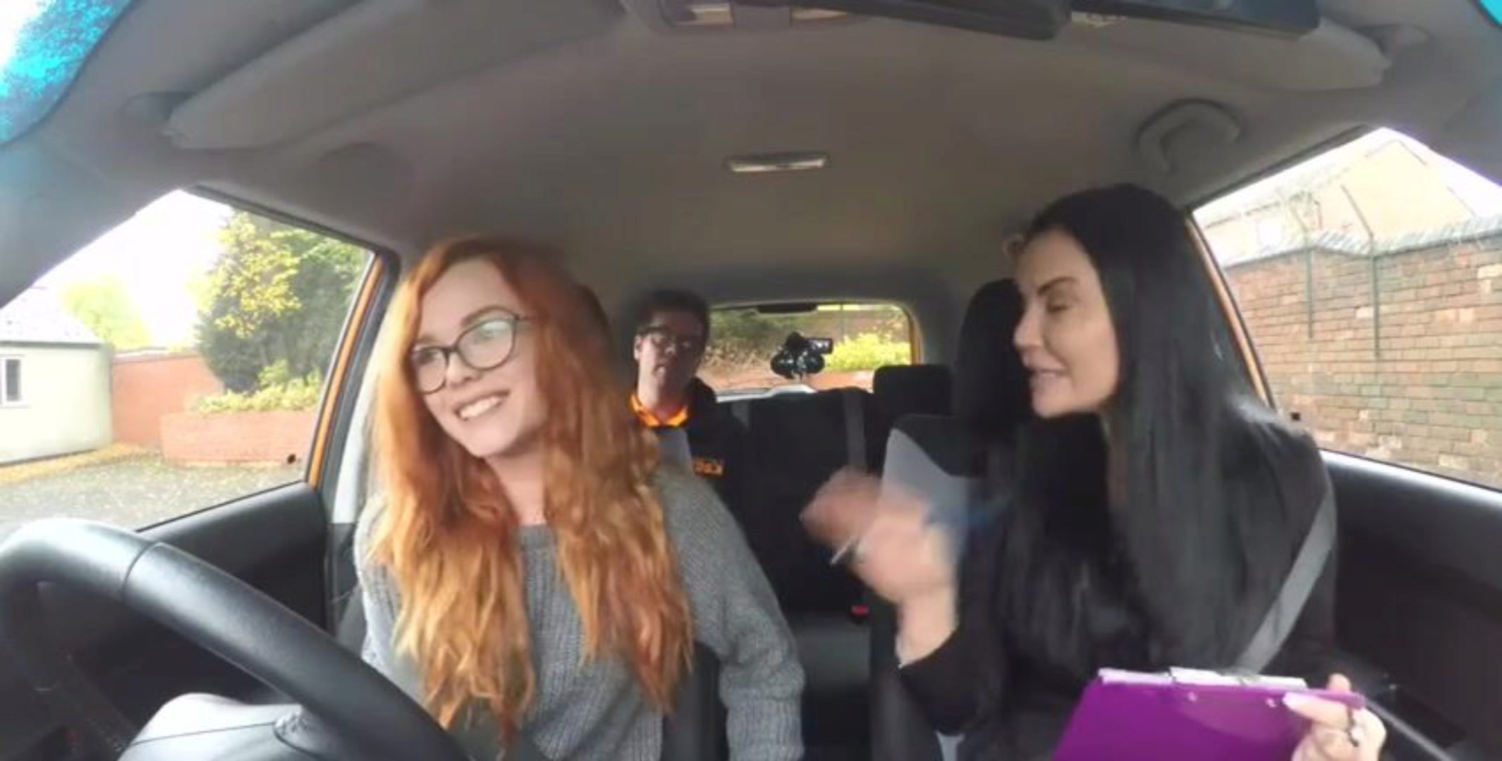 Fake Taxi Ella Hughes bilde